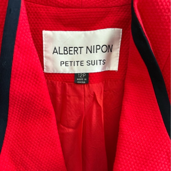 Vintage Albert Nipon Red Blazer with Black Accents and Cool buttons - Picture 6 of 7